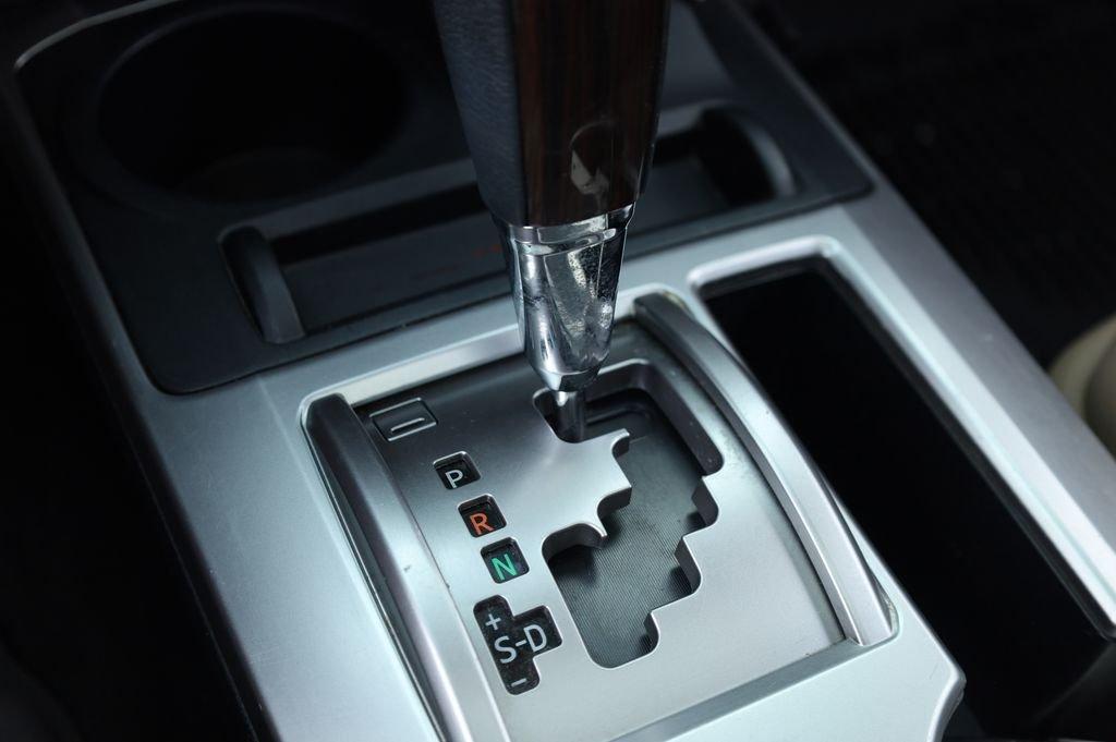 Toyota 4Runner Limited 4Wd - Thumbnail 10