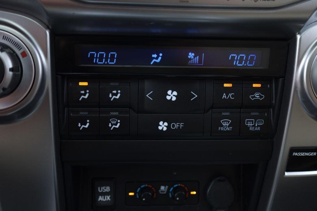 Toyota 4Runner Limited 4Wd - Thumbnail 9