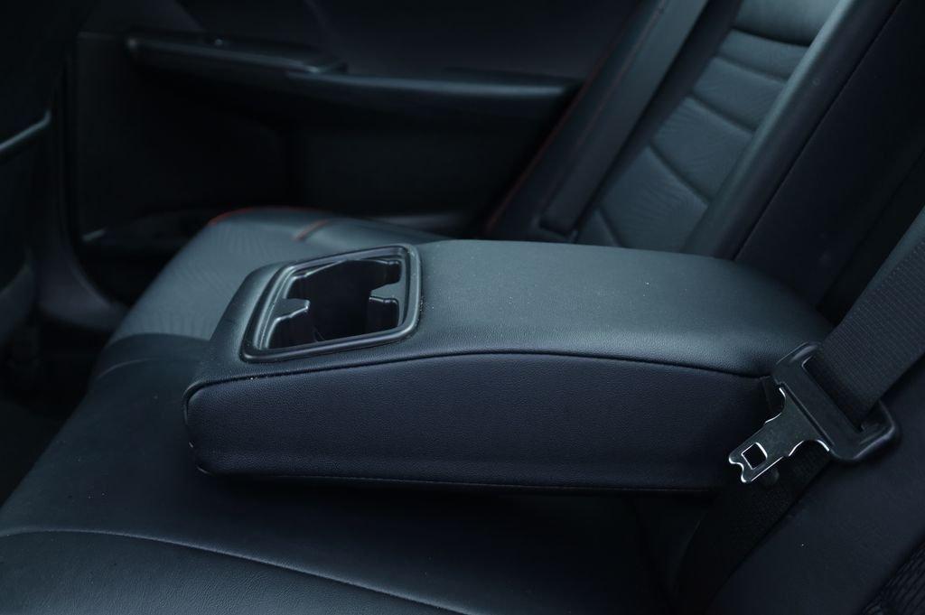Toyota Camry Se Fwd - Thumbnail 14