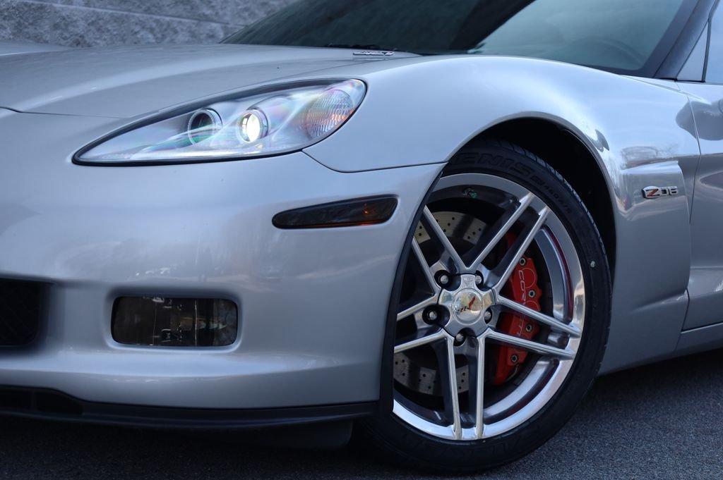 Chevrolet Corvette Z06 Rwd - Thumbnail 19