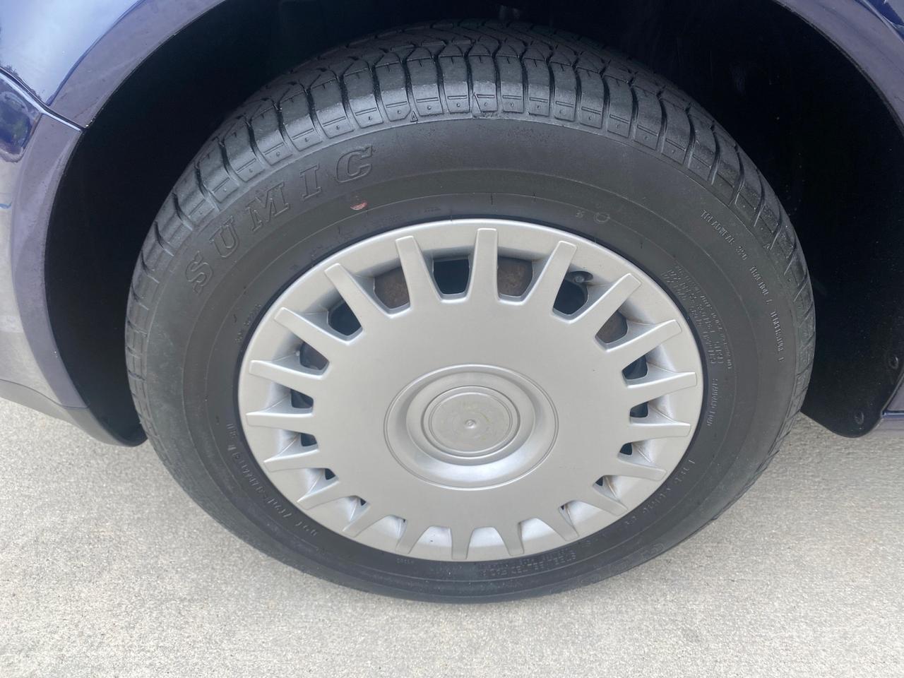 Volkswagen Golf - Thumbnail 20