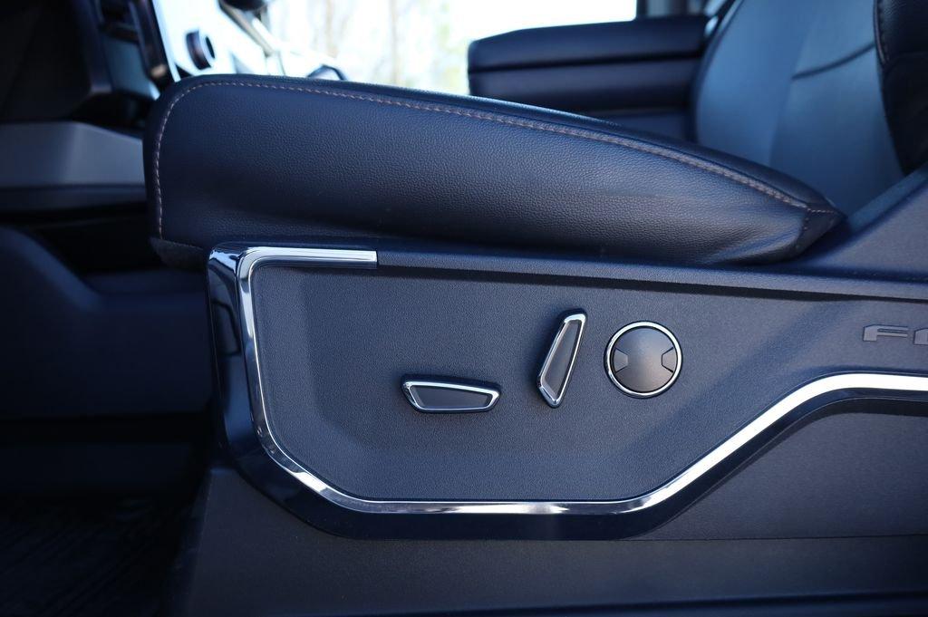 Ford F-150 Lightning Lariat Awd Crew Cab - Thumbnail 17