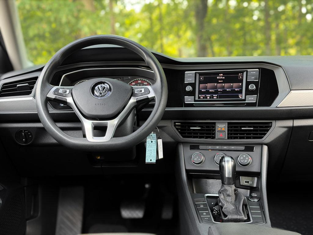 VOLKSVAGEN JETTA - Thumbnail 11