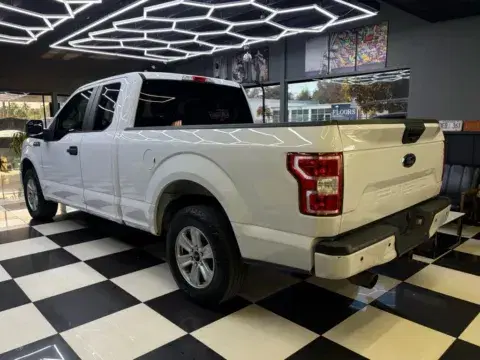 Ford F-150 Super Cab Xl Pickup 4D 6 1/2 Ft - Thumbnail 4