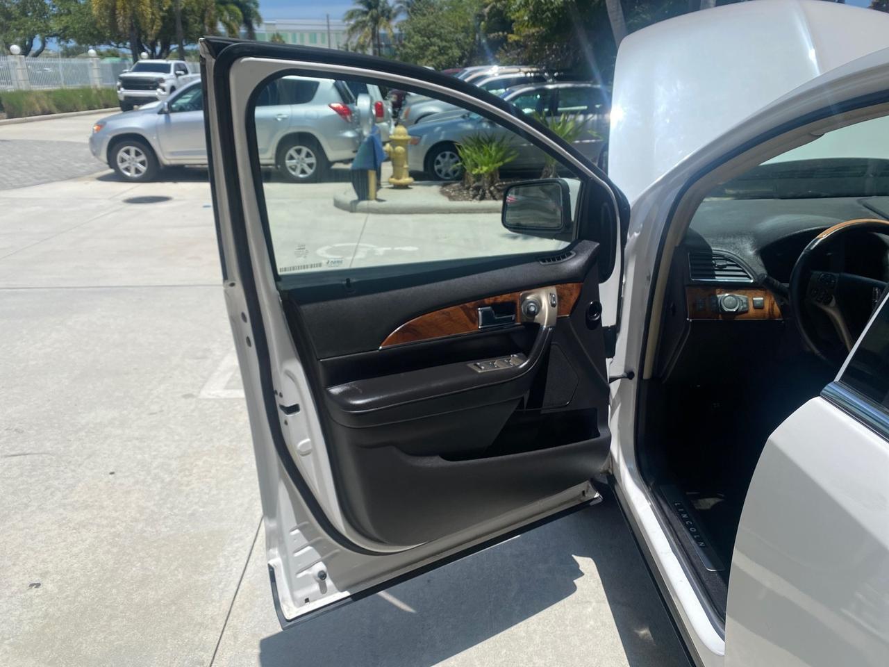 Lincoln MKX - Thumbnail 10