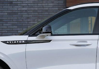 Lincoln Aviator - Thumbnail 9