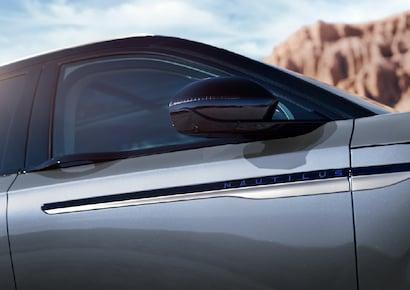 Lincoln Nautilus Suv - Thumbnail 8