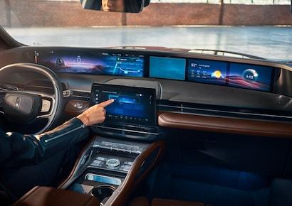 Lincoln Nautilus Suv - Thumbnail 16