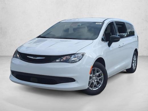 Chrysler Voyager Lx Van Passenger Van - Thumbnail 3