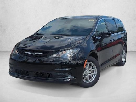 Chrysler Voyager Lx Van Passenger Van - Thumbnail 5