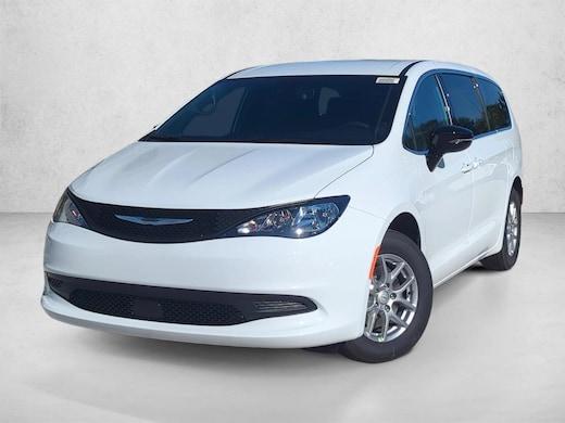 Chrysler Voyager Lx Van Passenger Van - View 1