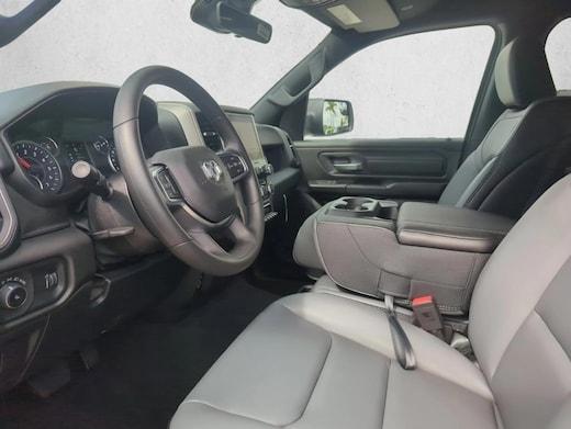 Ram 1500 Tradesman Truck Crew Cab - Thumbnail 4