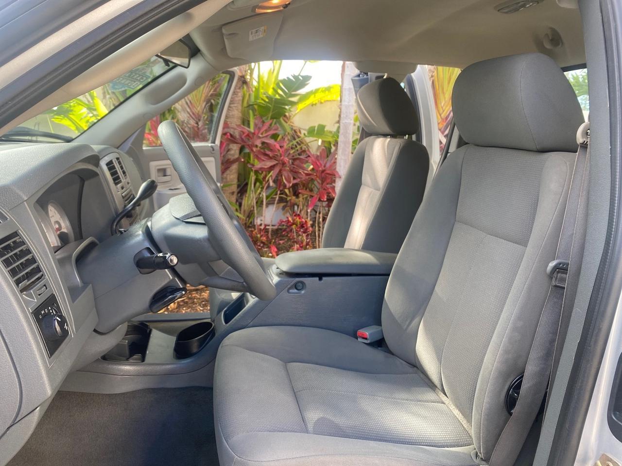 Dodge Dakota - Thumbnail 11