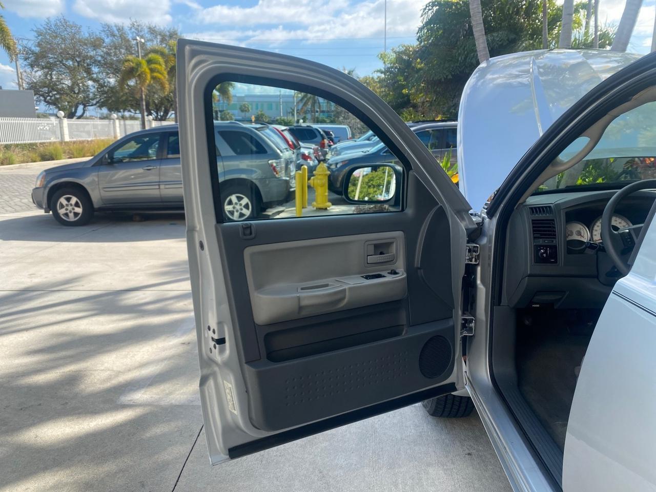 Dodge Dakota - Thumbnail 10