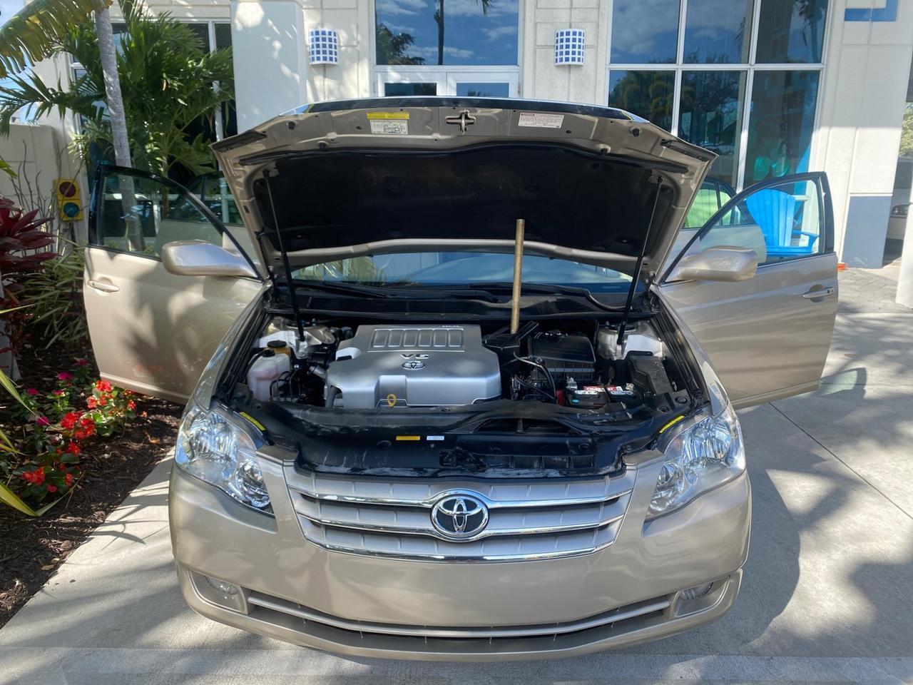 Toyota Avalon - Thumbnail 18