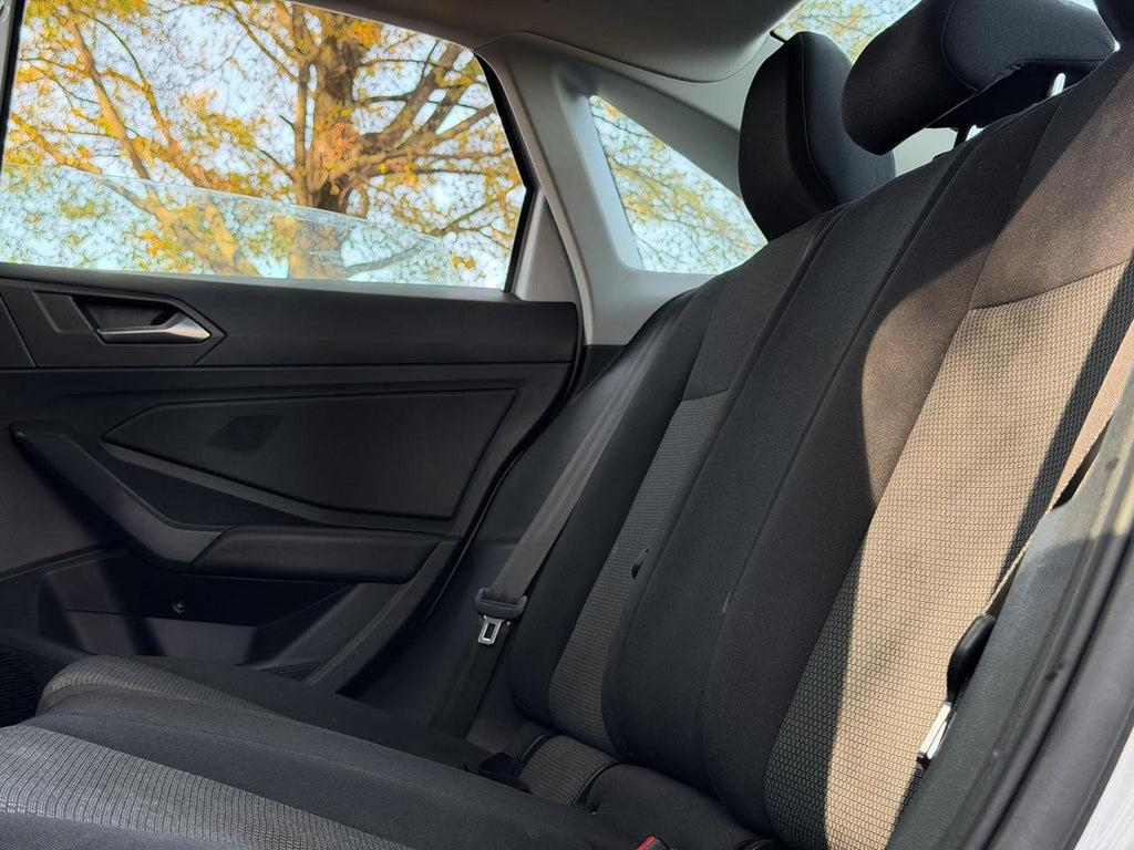 Volkswagen Jetta - Thumbnail 15