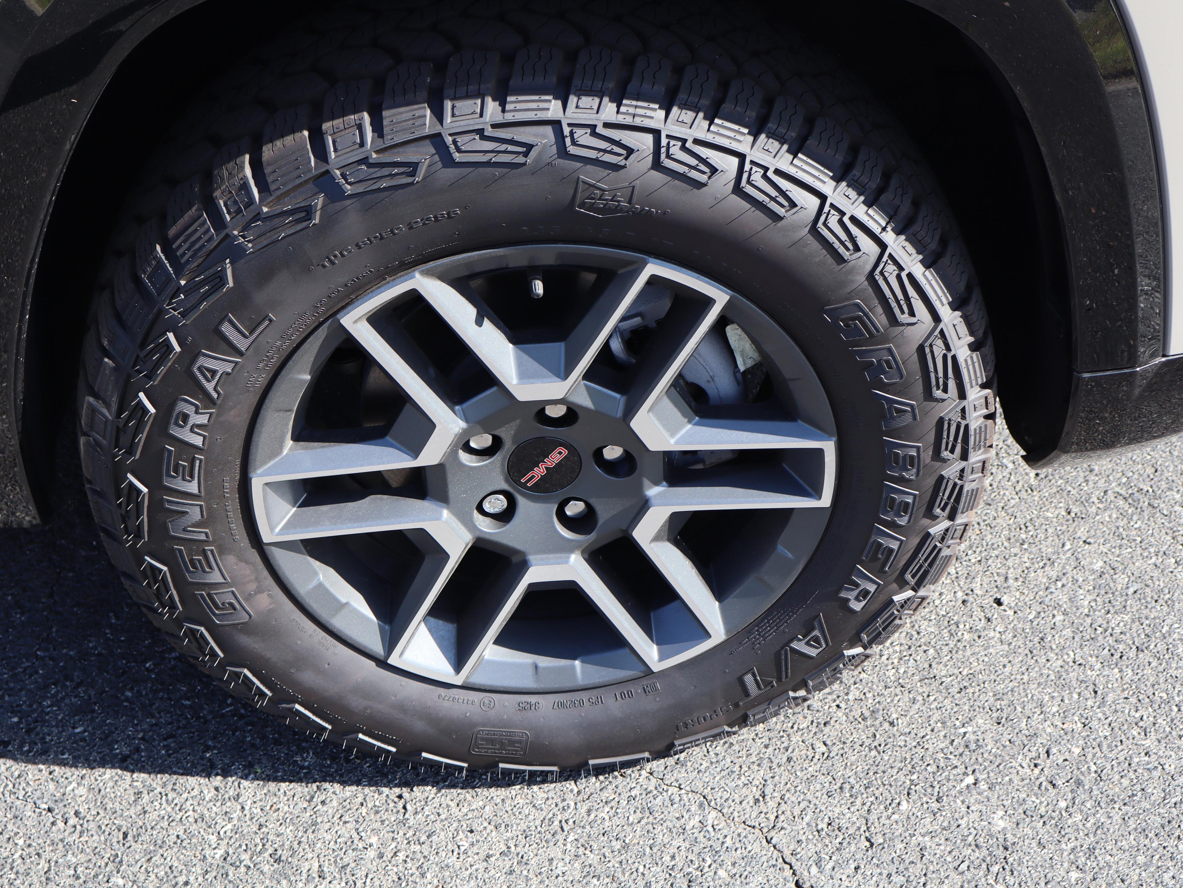 GMC Terrain At4 All Wheel Drive Suv - Thumbnail 14