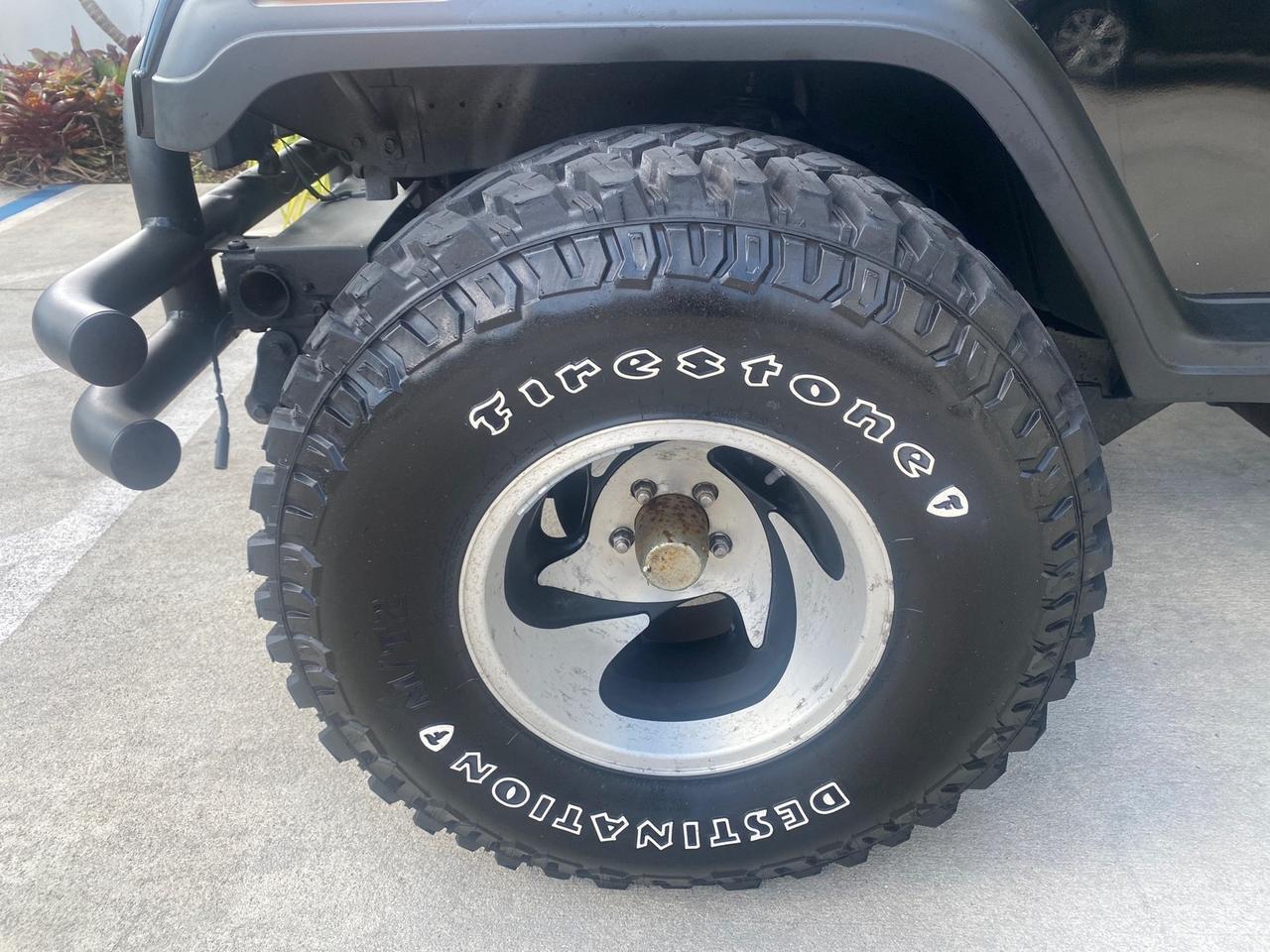 Jeep Wrangler - Thumbnail 20