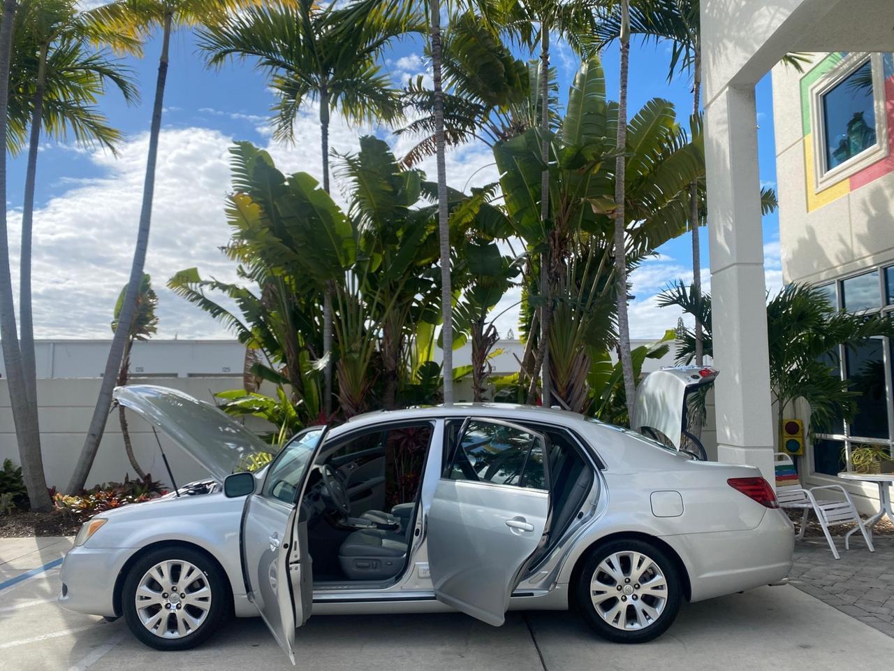 Toyota Avalon - Thumbnail 9