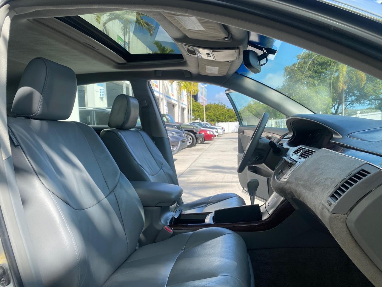 Toyota Avalon - Thumbnail 13