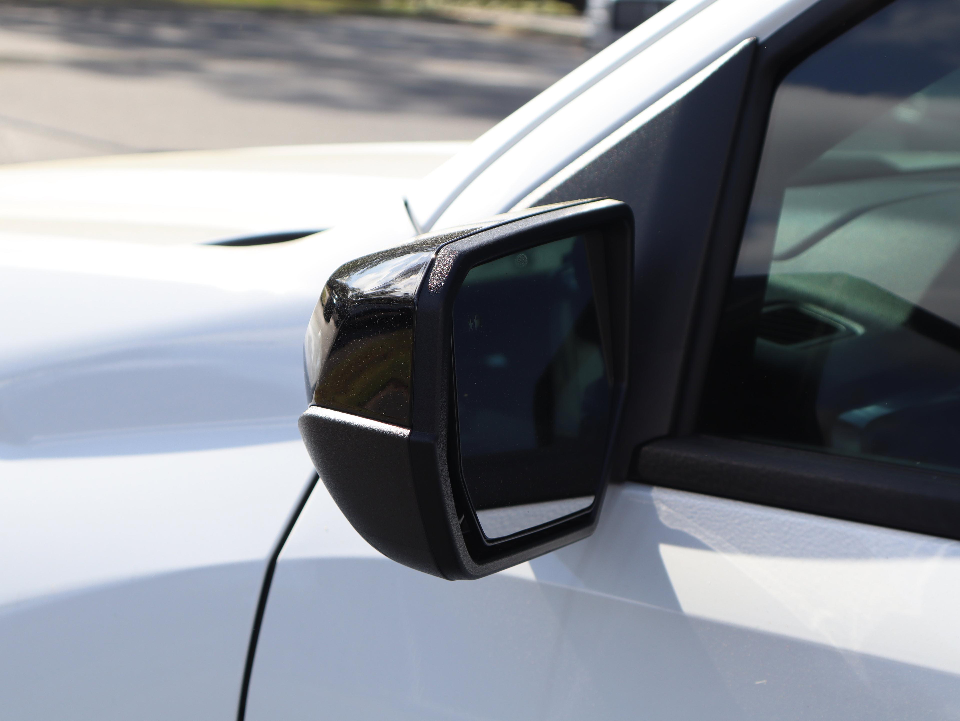 GMC Canyon Elevation Rear Wheel Drive Crew Cab - Thumbnail 16