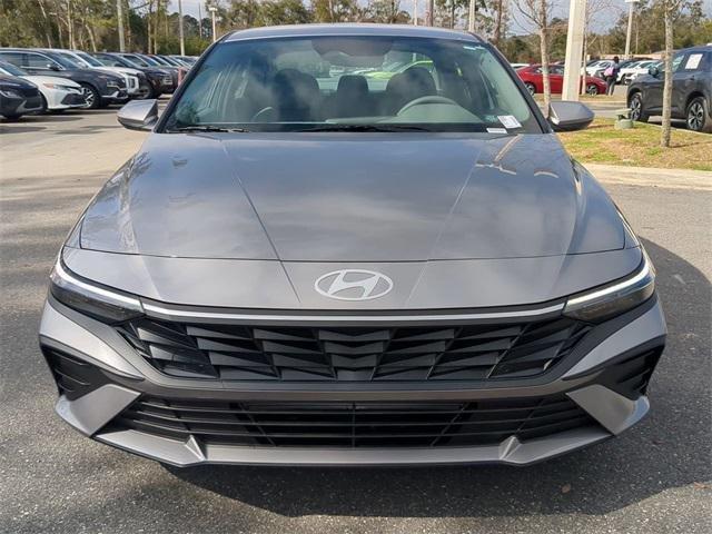 Hyundai Elantra Se Fwd 4D Sedan - Thumbnail 10