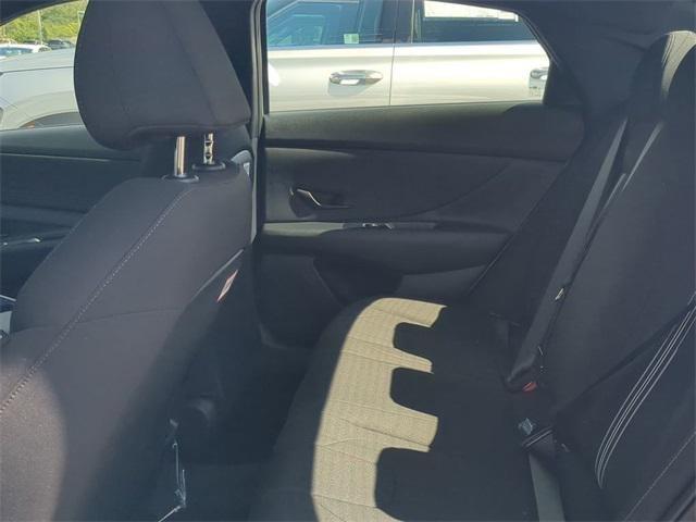 Hyundai Elantra Sel Sport Fwd 4D Sedan - Thumbnail 14