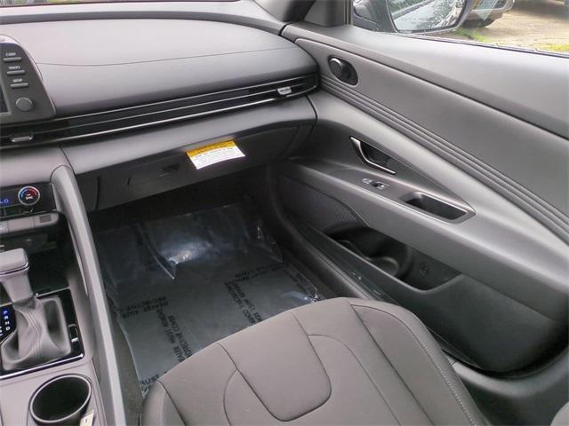 Hyundai Elantra Sel Sport Fwd 4D Sedan - Thumbnail 17