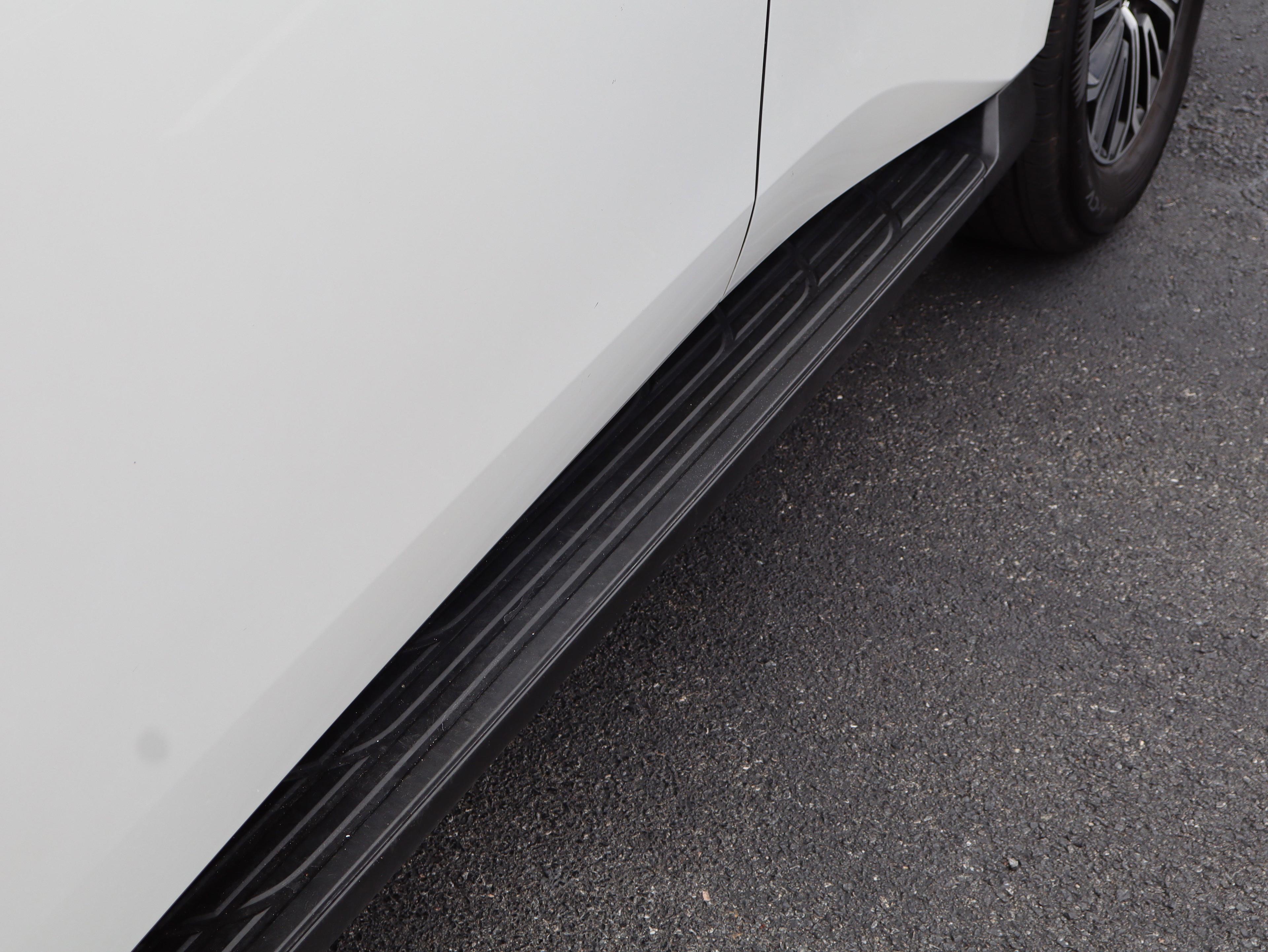 Nissan Armada Sl 4Wd 4-Wheel Drive Sport Utility - Thumbnail 15