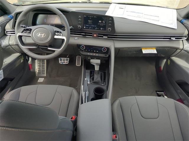 Hyundai Elantra Sel Sport Fwd 4D Sedan - Thumbnail 15