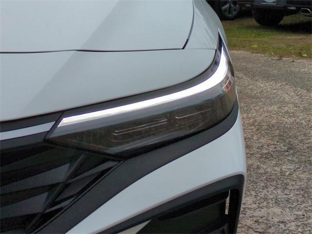 Hyundai Elantra Sel Sport Fwd 4D Sedan - Thumbnail 11