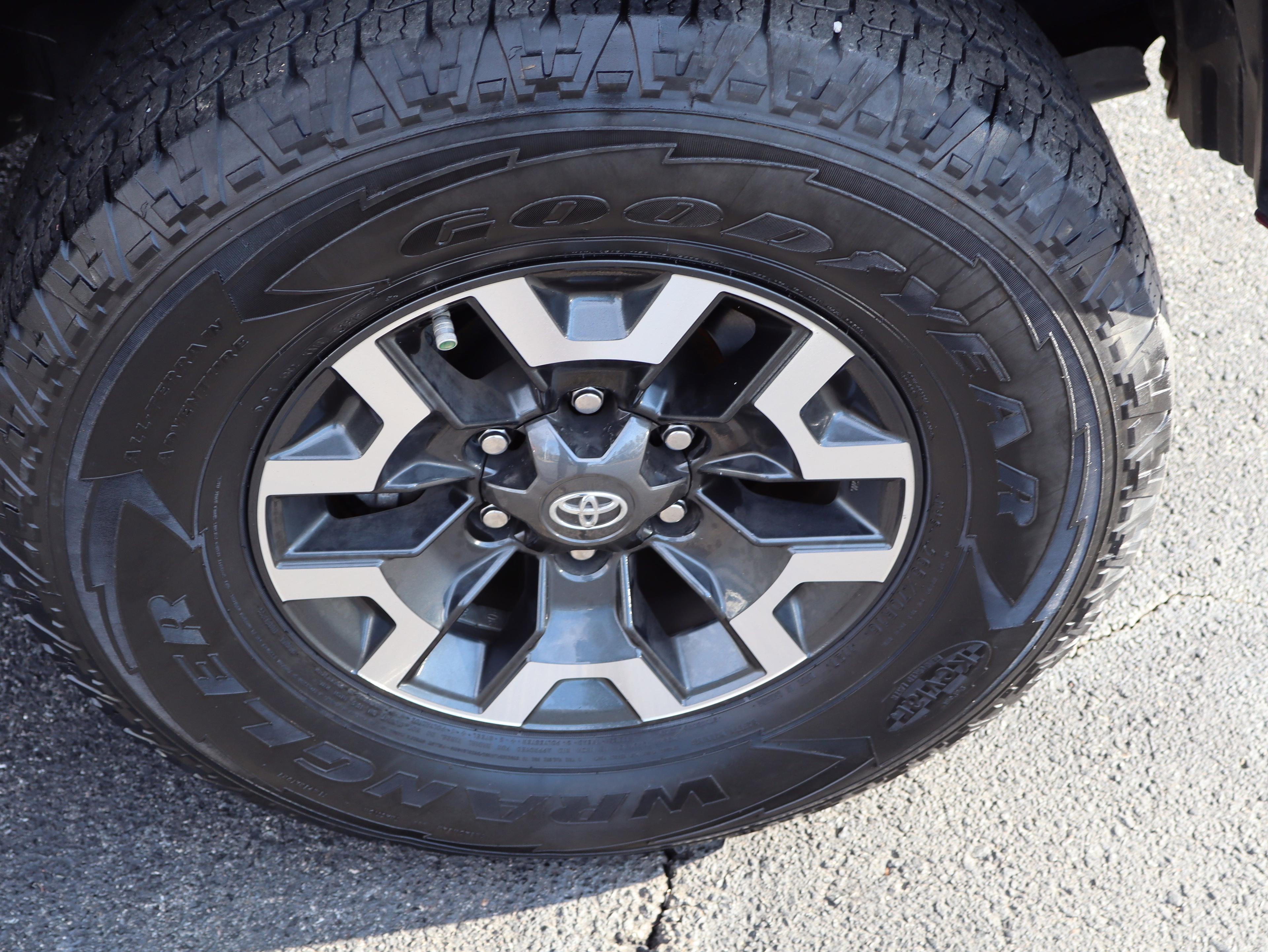 Toyota Tacoma Trd Off Road Rear Wheel Drive Double Cab - Thumbnail 15