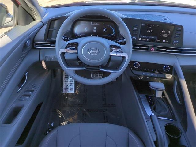 Hyundai Elantra Sel Sport Fwd 4D Sedan - Thumbnail 16