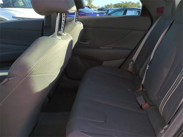 Hyundai Elantra Sel Sport Fwd 4D Sedan - Thumbnail 14