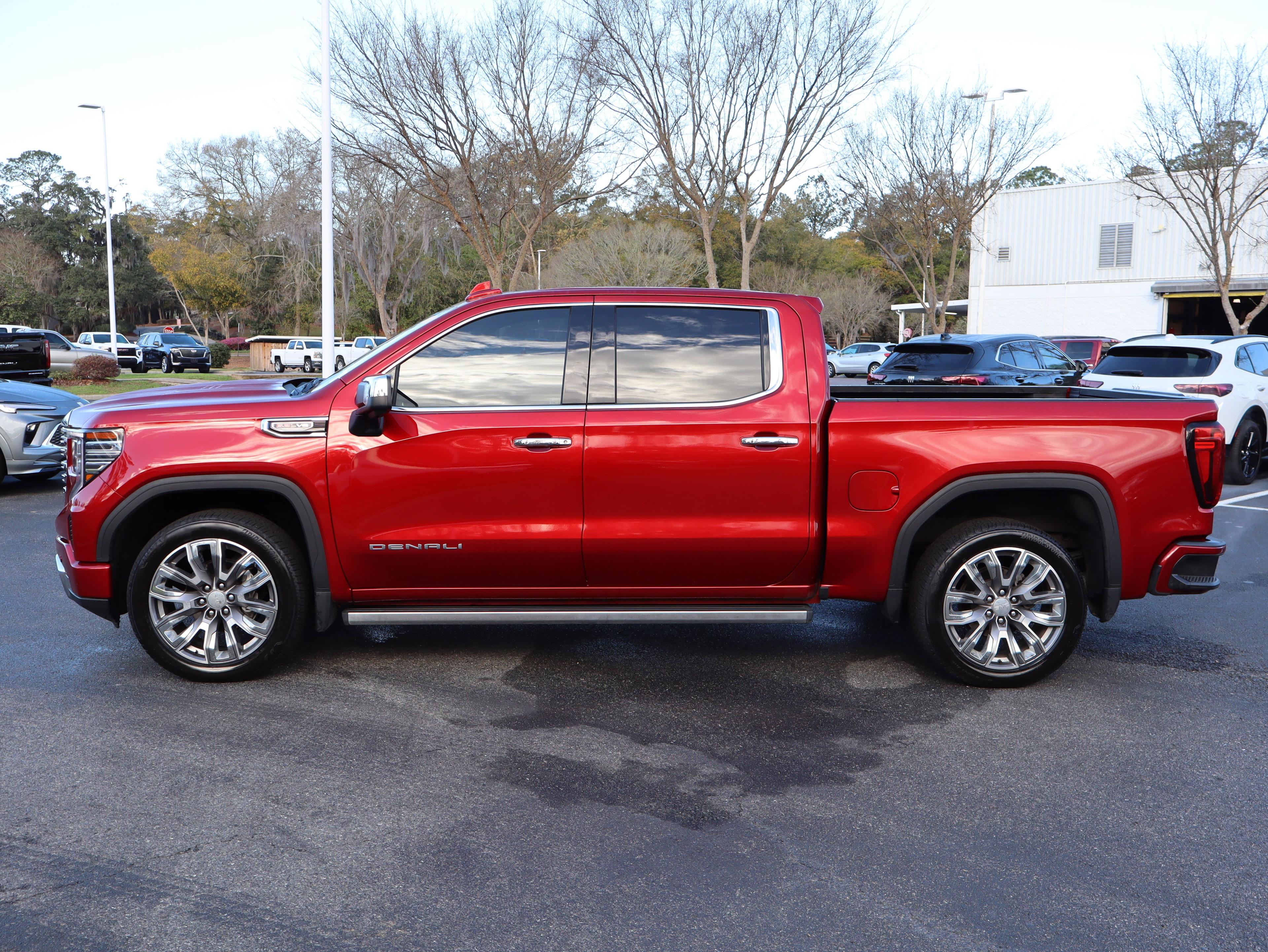 GMC Sierra 1500 Denali Four Wheel Drive Crew Cab - Thumbnail 18