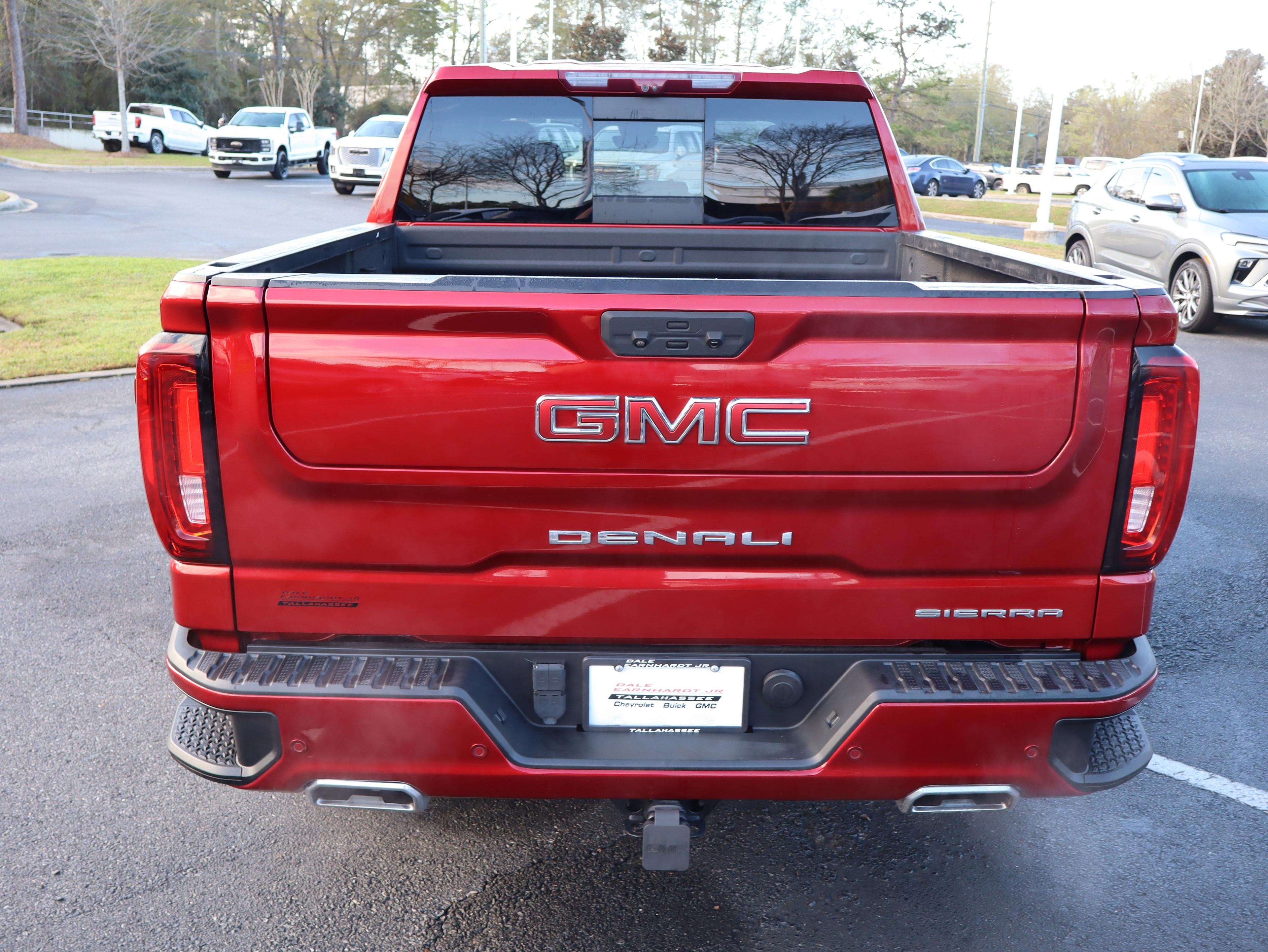 GMC Sierra 1500 Denali Four Wheel Drive Crew Cab - Thumbnail 20