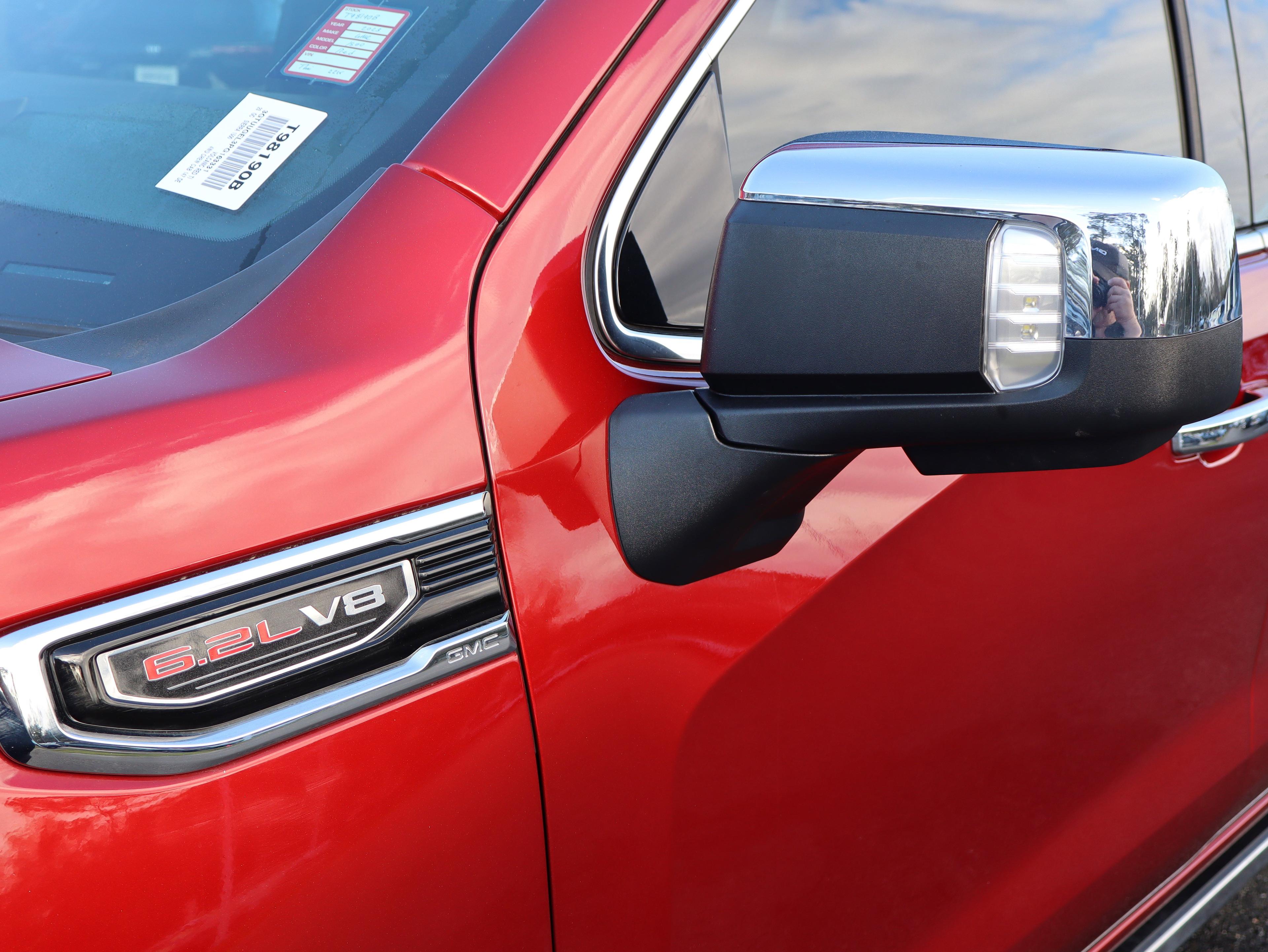 GMC Sierra 1500 Denali Four Wheel Drive Crew Cab - Thumbnail 13