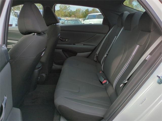 Hyundai Elantra Sel Sport Fwd 4D Sedan - Thumbnail 14