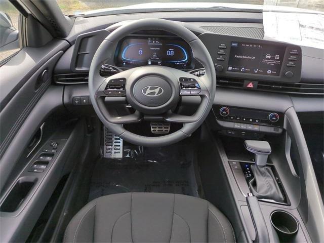 Hyundai Elantra Sel Sport Fwd 4D Sedan - Thumbnail 16