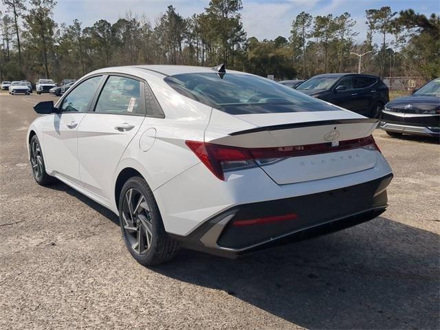 Hyundai Elantra Sel Sport Fwd 4D Sedan - Thumbnail 8