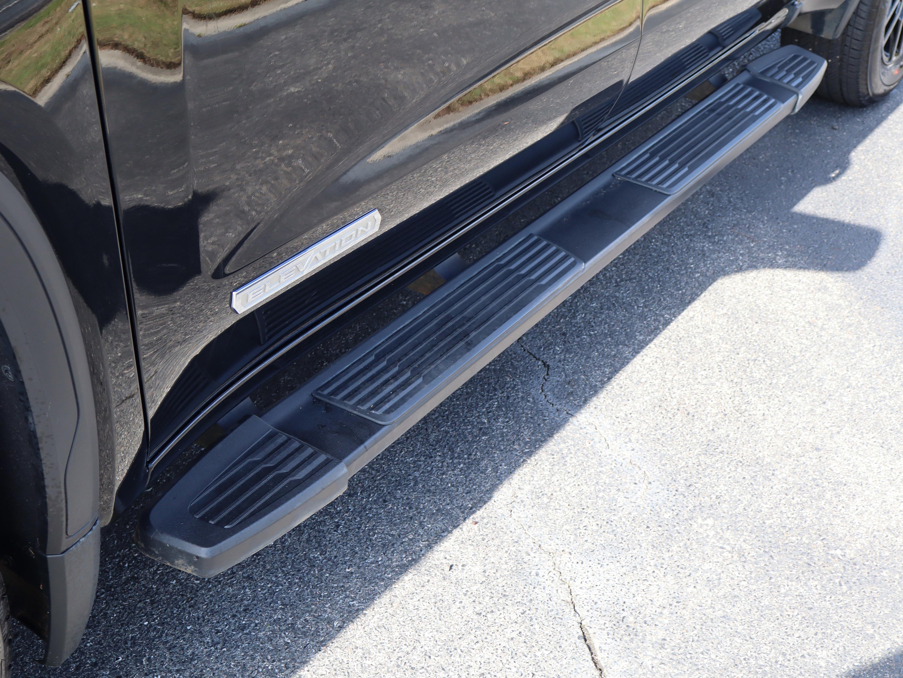 GMC Sierra 1500 Elevation Four Wheel Drive Crew Cab - Thumbnail 17