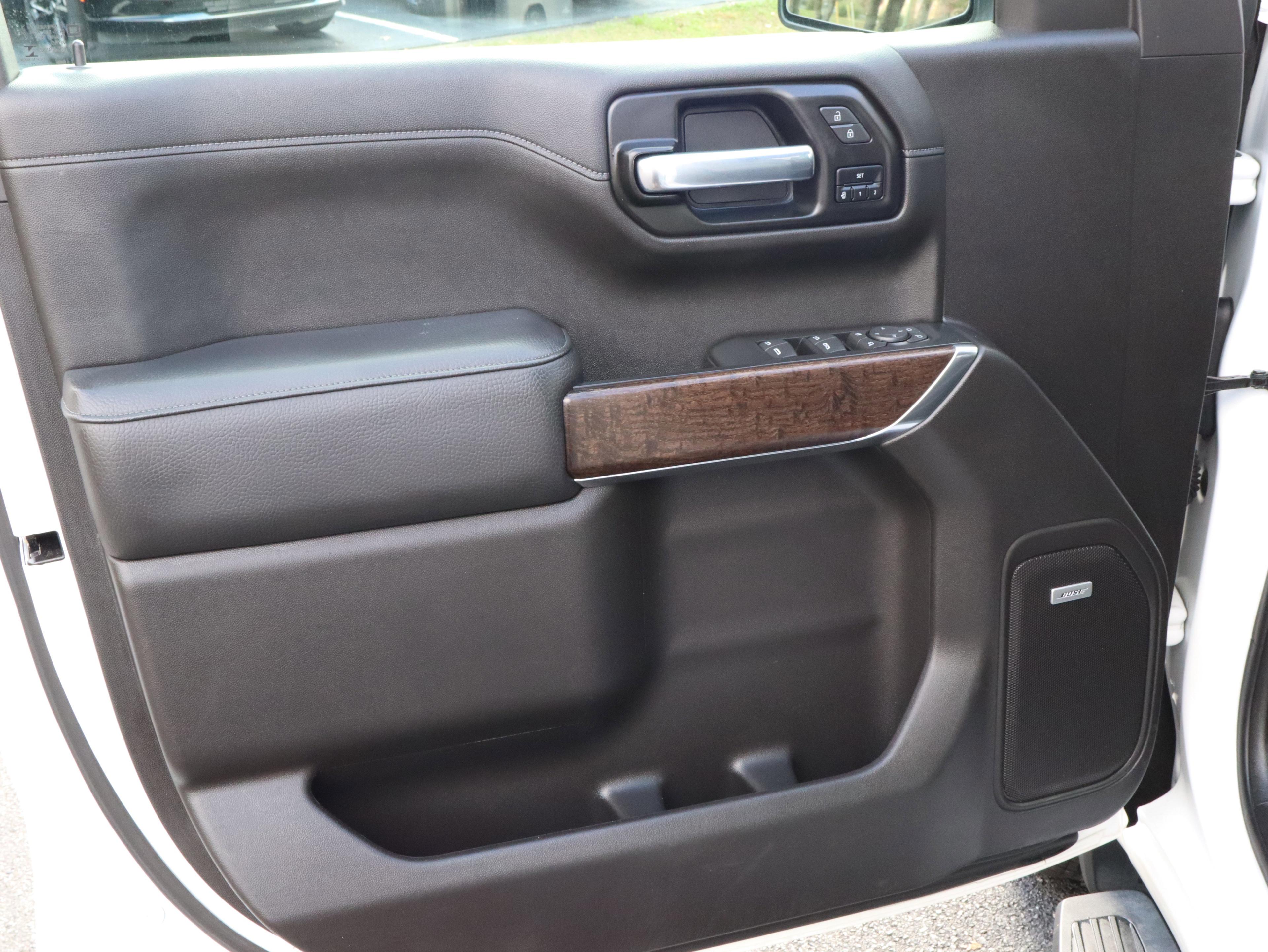 GMC Sierra 1500 Denali Four Wheel Drive Crew Cab - Thumbnail 12