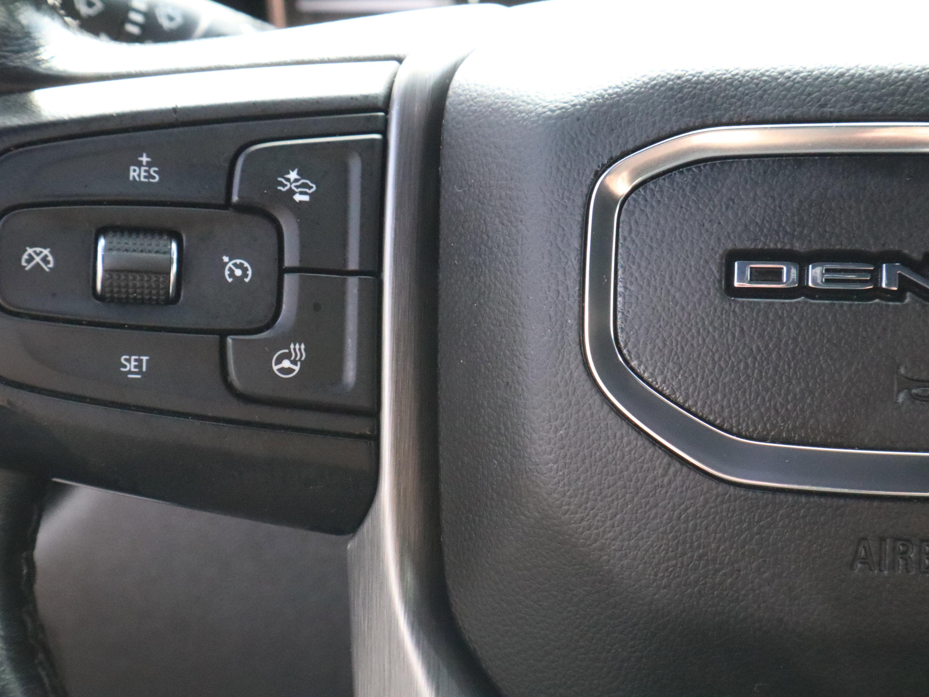 GMC Sierra 1500 Denali Four Wheel Drive Crew Cab - Thumbnail 19