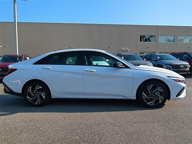 Hyundai Elantra Sel Sport Fwd 4D Sedan - Thumbnail 5