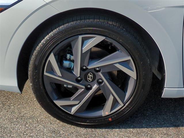 Hyundai Elantra Sel Sport Fwd 4D Sedan - Thumbnail 12