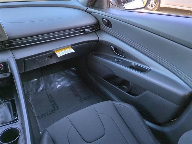 Hyundai Elantra Sel Sport Fwd 4D Sedan - Thumbnail 17