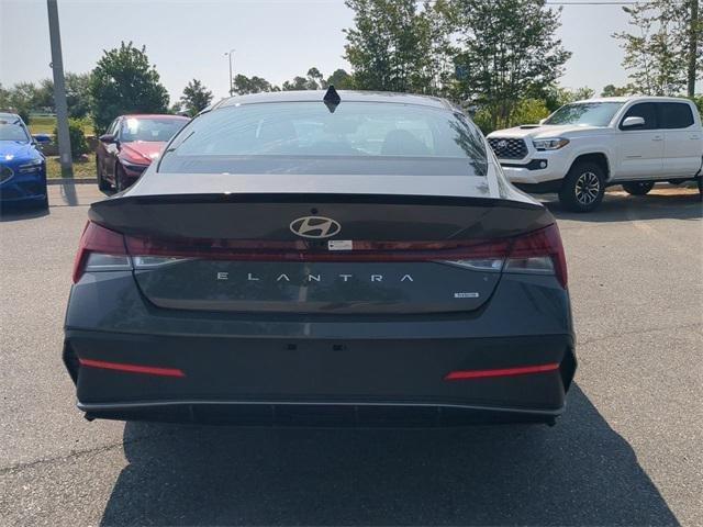 Hyundai Elantra Hybrid Sel Sport Fwd 4D Sedan - Thumbnail 7