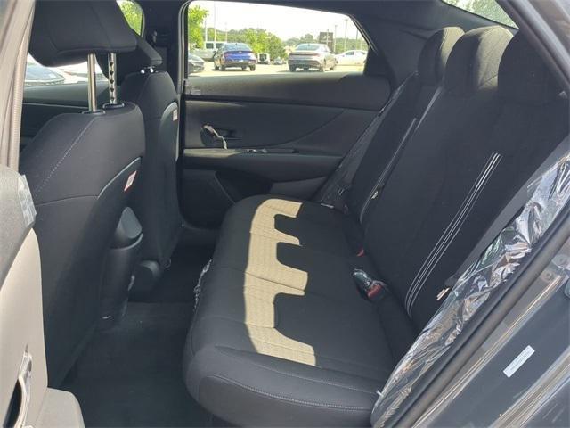 Hyundai Elantra Hybrid Sel Sport Fwd 4D Sedan - Thumbnail 14