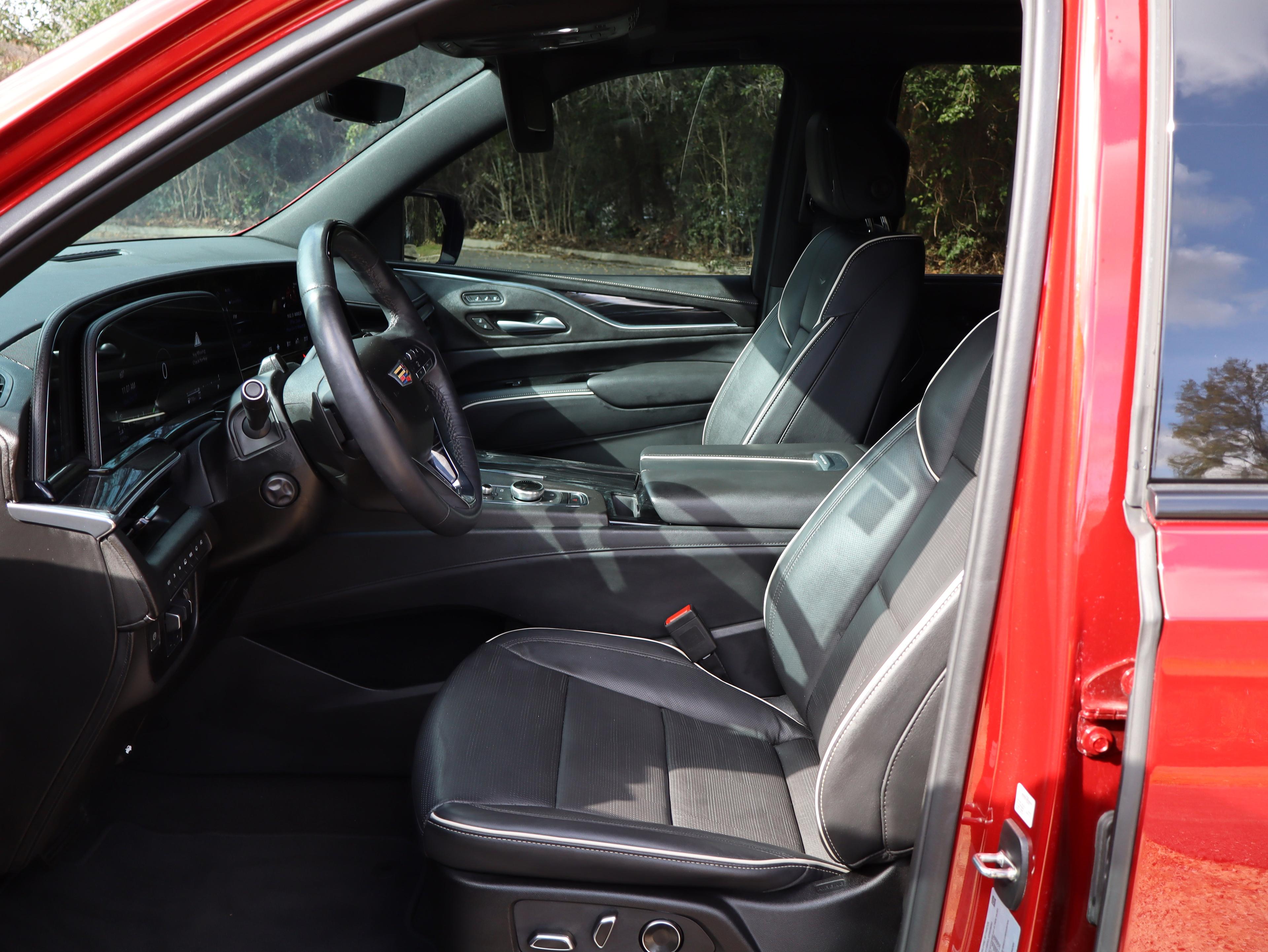 Cadillac Escalade Sport Four Wheel Drive Suv - Thumbnail 16