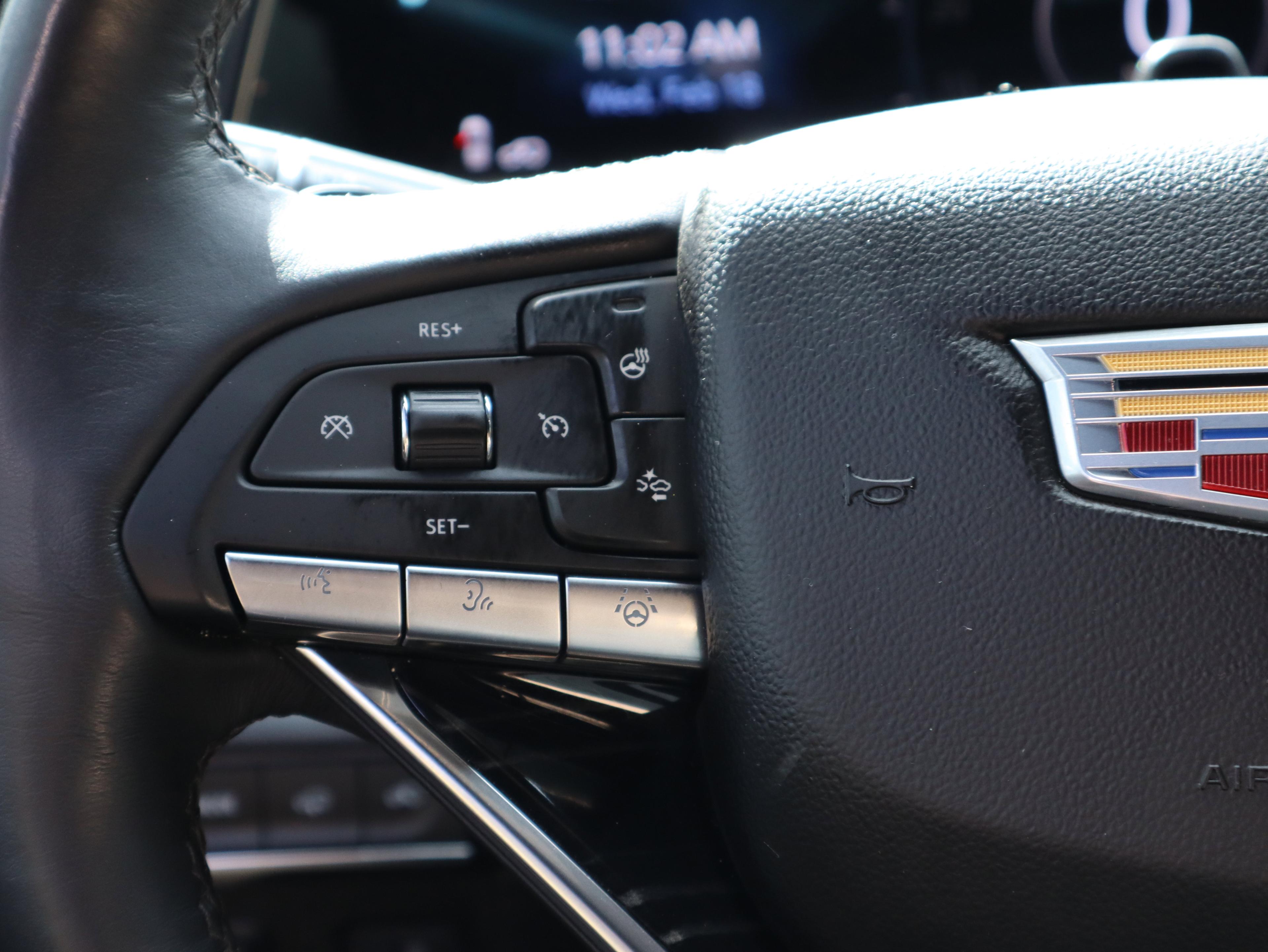 Cadillac Escalade Sport Four Wheel Drive Suv - Thumbnail 20